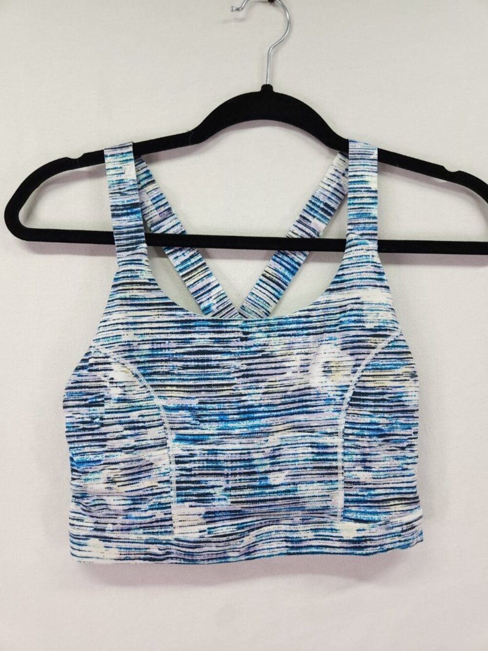 lululemon Size 4 Blue Stripe Strappy Sports Bra Athleisure Active Workout Top